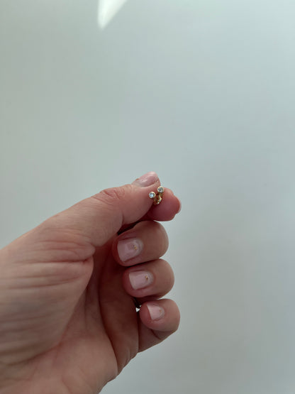 14k petit diamant ørestikker